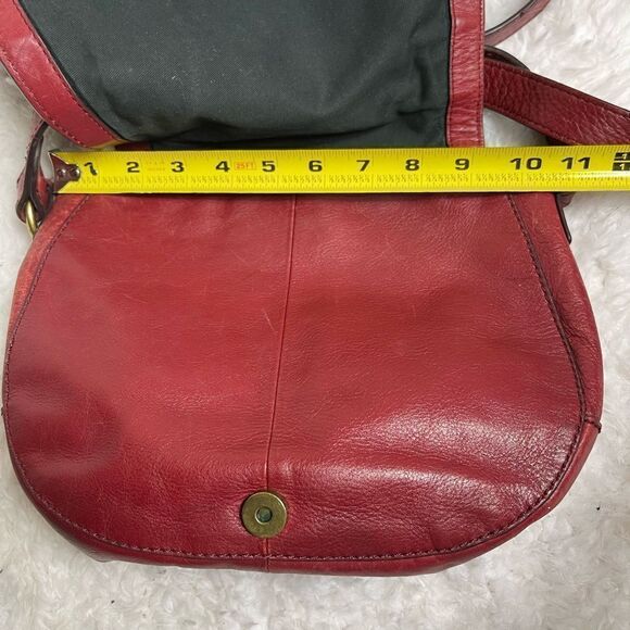 Fossil leather cranberry red messenger bag distressed cow hide leather f… - Picture 5 of 9